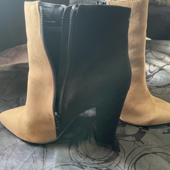Sexy boots with zipper accents size 8 - Picture 6 of 6